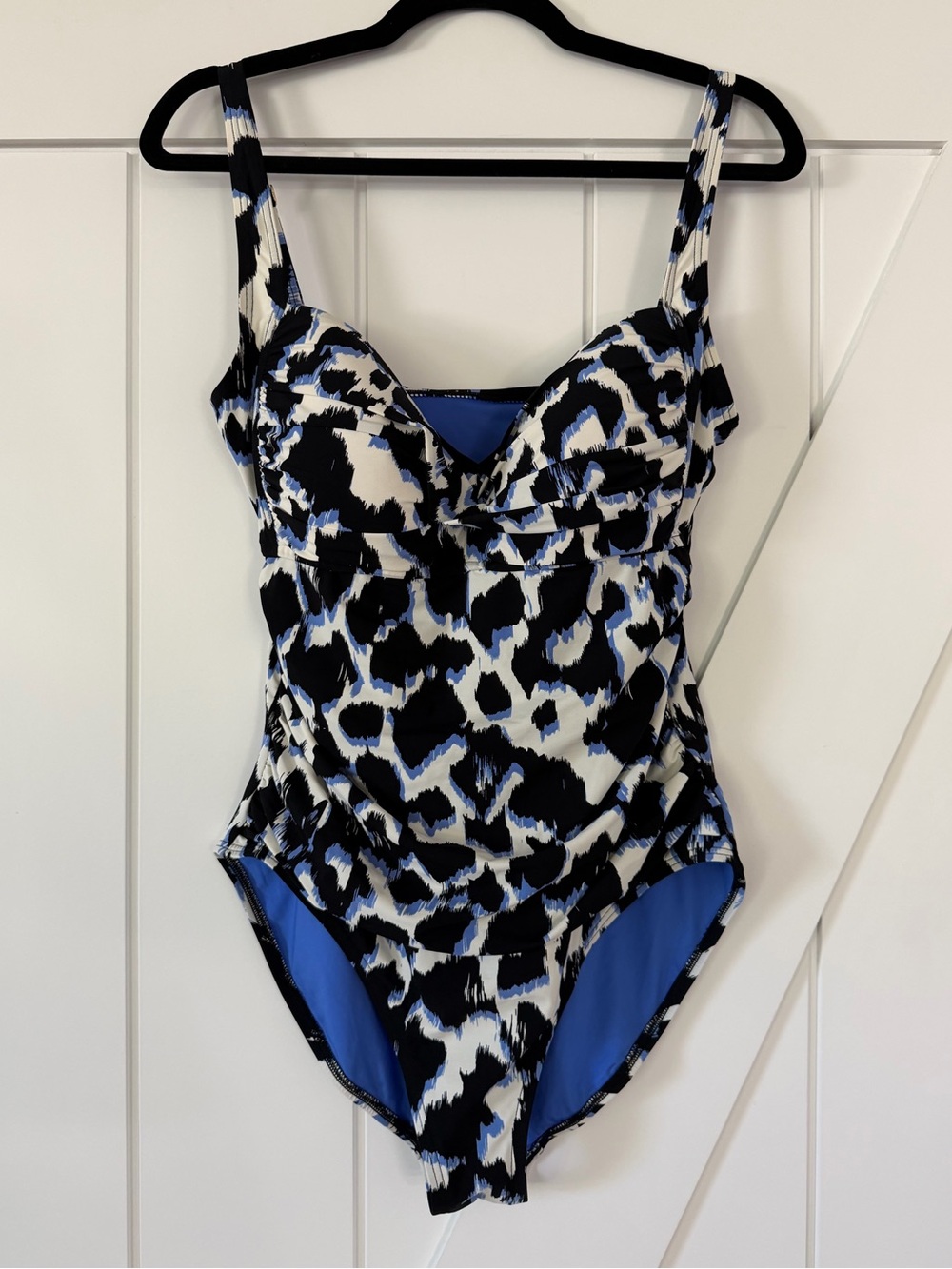 La Blanca One Piece Animal Print Swimsuit